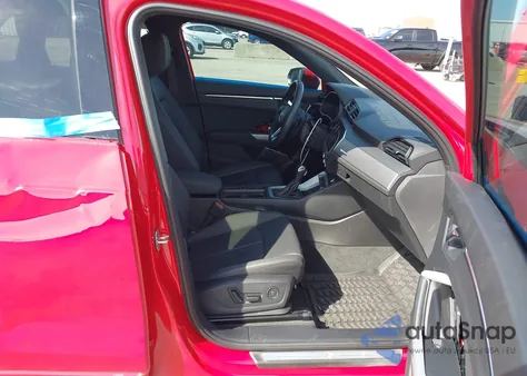 2022 Audi Q3 Premium 45 Tfsi S Line Quattro Tiptronic z USA, uszkodzony, nr VIN WA1DECF34N1125116